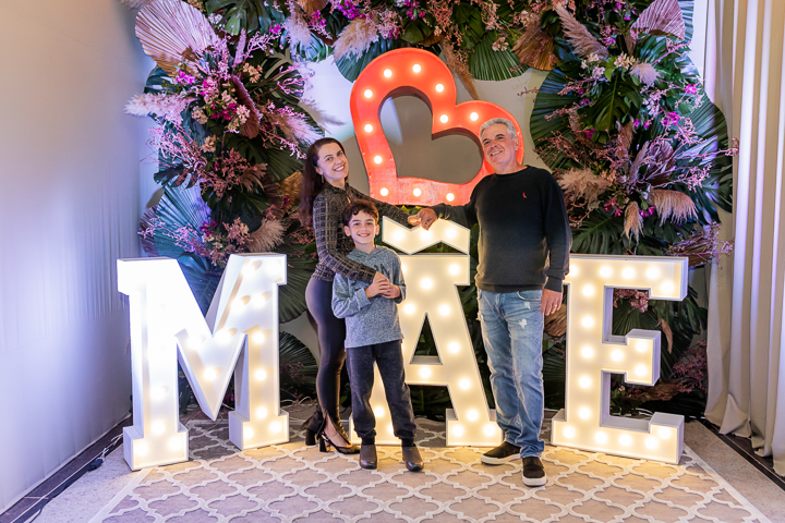 JANTAR EM HOMENAGEM ÀS MÃES
